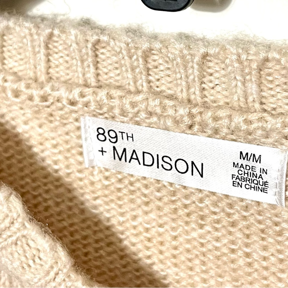 89th + Madison Heathered Oatmeal Cable Knit Sweater Size Medium New - Picture 6 of 6